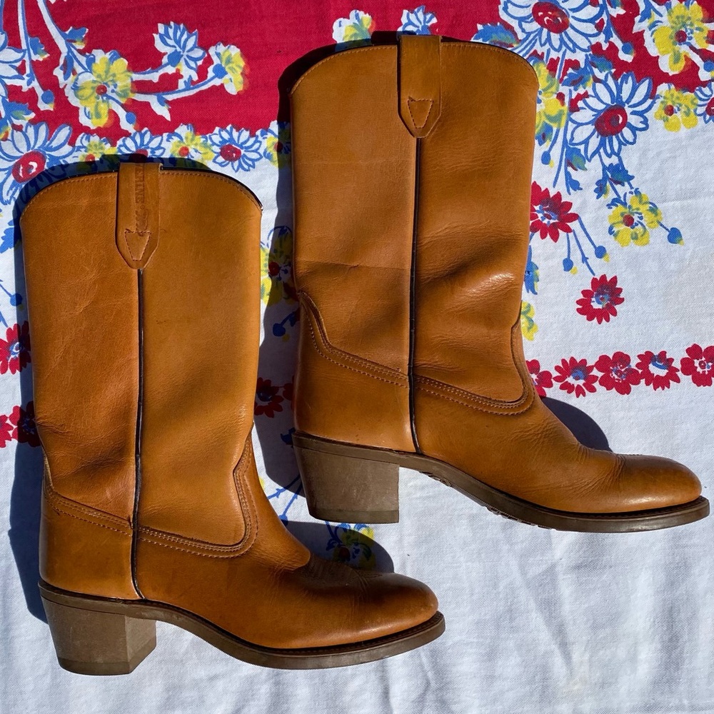 Vintage 1976 leather Wolverine Boots with Vibram soles